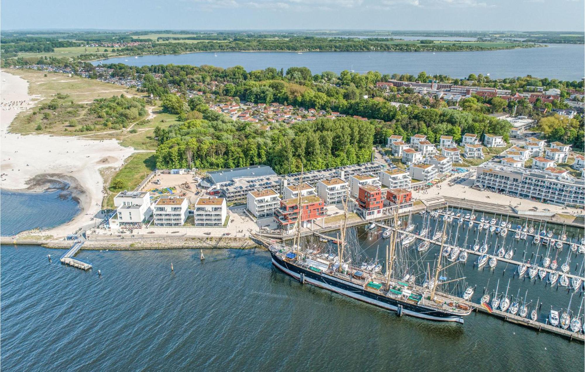 1 Bedroom Amazing Apartment In Luebeck Travemuende Exterior photo